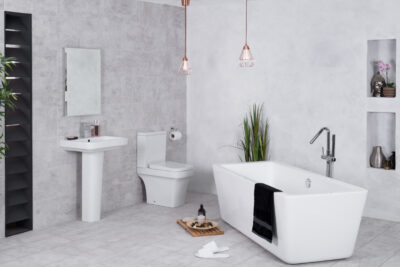 Nowoczesne oświetlenie sufitu w łazience – jakie są rozwiązania?